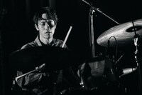 野元喬文（Dr）（Photo by Toyohiro Matsushima）