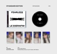 LE SSERAFIM「FEARLESS」通常盤のパッケージ詳細。