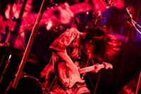 石毛輝（Vo, G, Syn / the telephones）（撮影：曽我美芽）