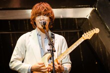 自己紹介中の真田佑馬（G / 7ORDER）。（撮影：曽我美芽）