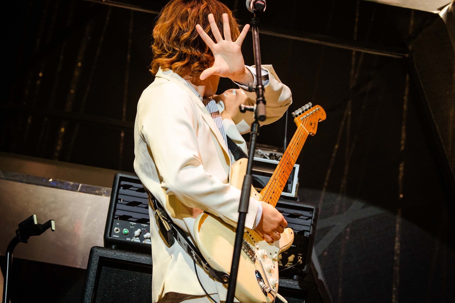 自己紹介中の真田佑馬（G / 7ORDER）。（撮影：曽我美芽）