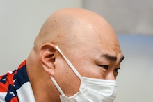 ハナエモンスターに力説するクロちゃん。