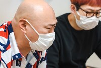 泣くクロちゃん。