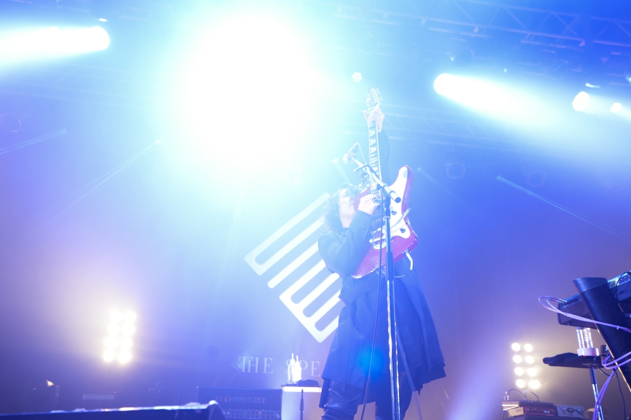 小林祐介（Vo, G）（Photo by oyaming）