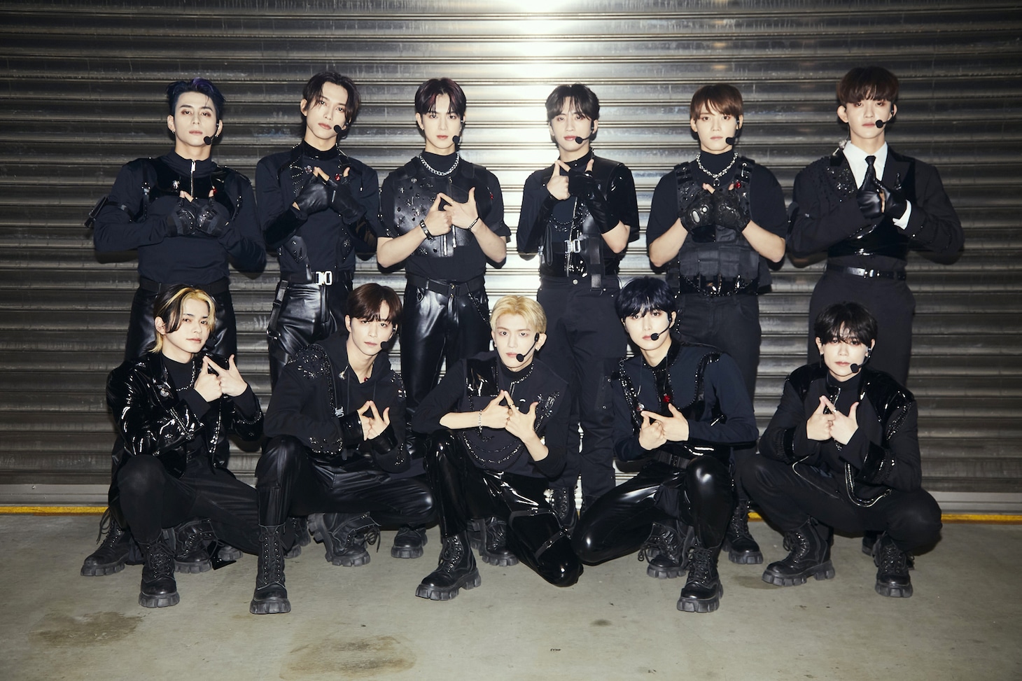 INI (c)LAPONE ENTERTAINMENT