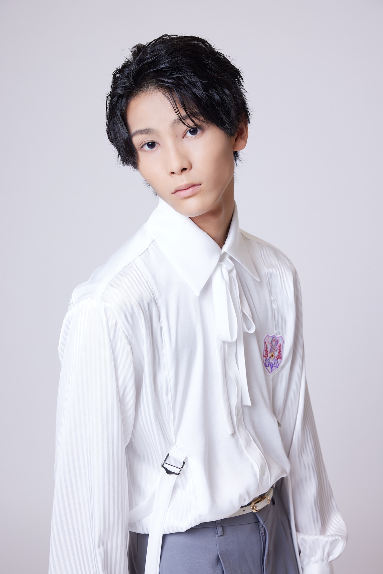 0年0組」出演メンバーの冨田侑暉。 - 女王蜂アヴちゃんが少年16