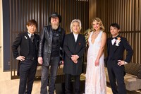 左から吉田直樹、ジェイソン・チャールズ・ミラー、栗田博文、アマンダ、祖堅正慶。（写真提供：スクウェア・エニックス）