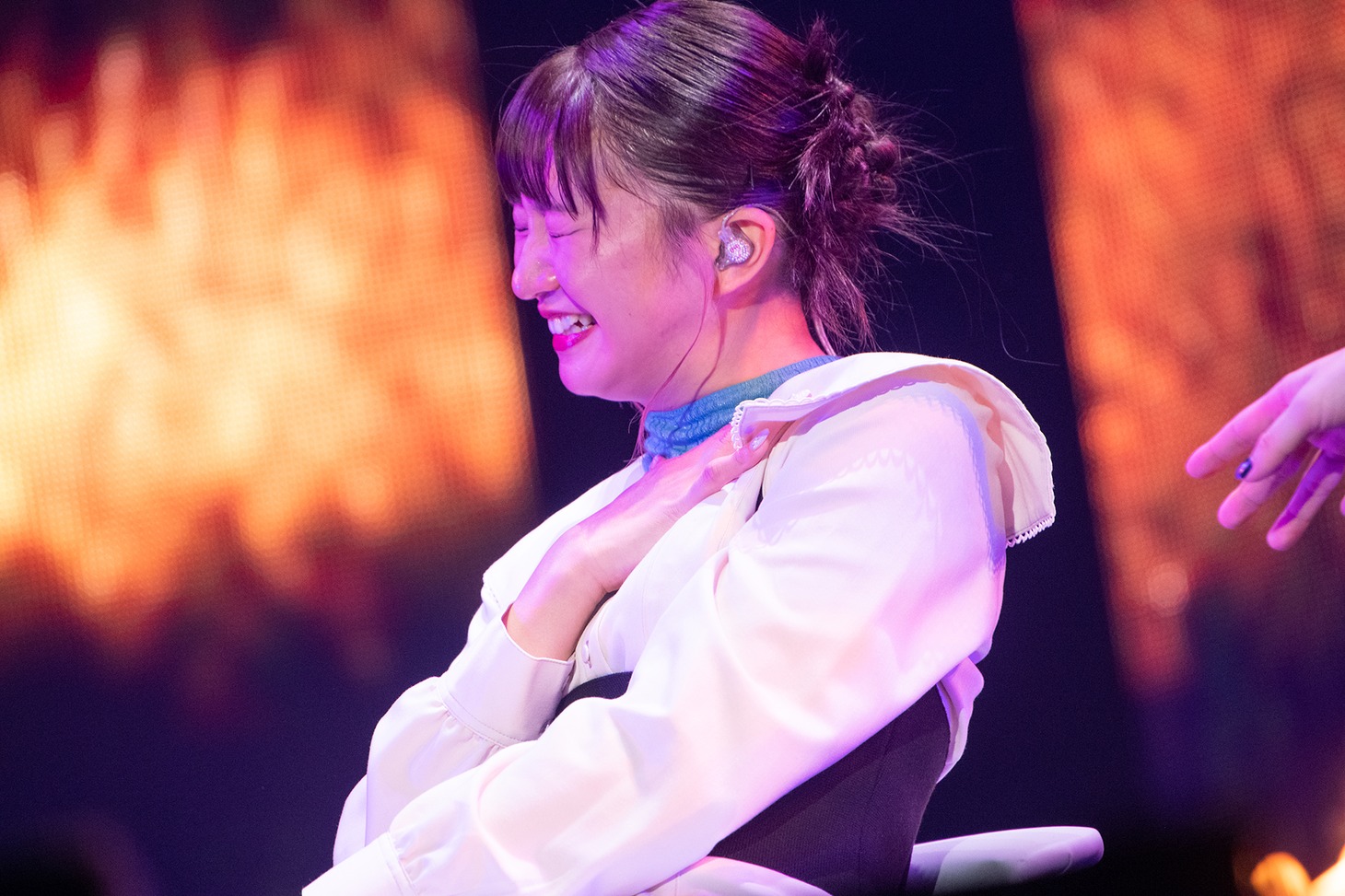 「ヘロー」の歌詞が胸に刺さり感極まる星名美怜。