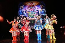 でんぱ組.inc「スペシャルワンマンライブ『でんぱぁかしっくれこーど』」の様子。（撮影：チェリーマン）