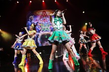 でんぱ組.inc「スペシャルワンマンライブ『でんぱぁかしっくれこーど』」アンコールの様子。（撮影：チェリーマン）