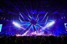 「黒服限定GIG 2022 LUNACY」の様子。（撮影：田辺佳子、横山マサト、岡田裕介、清水義史）