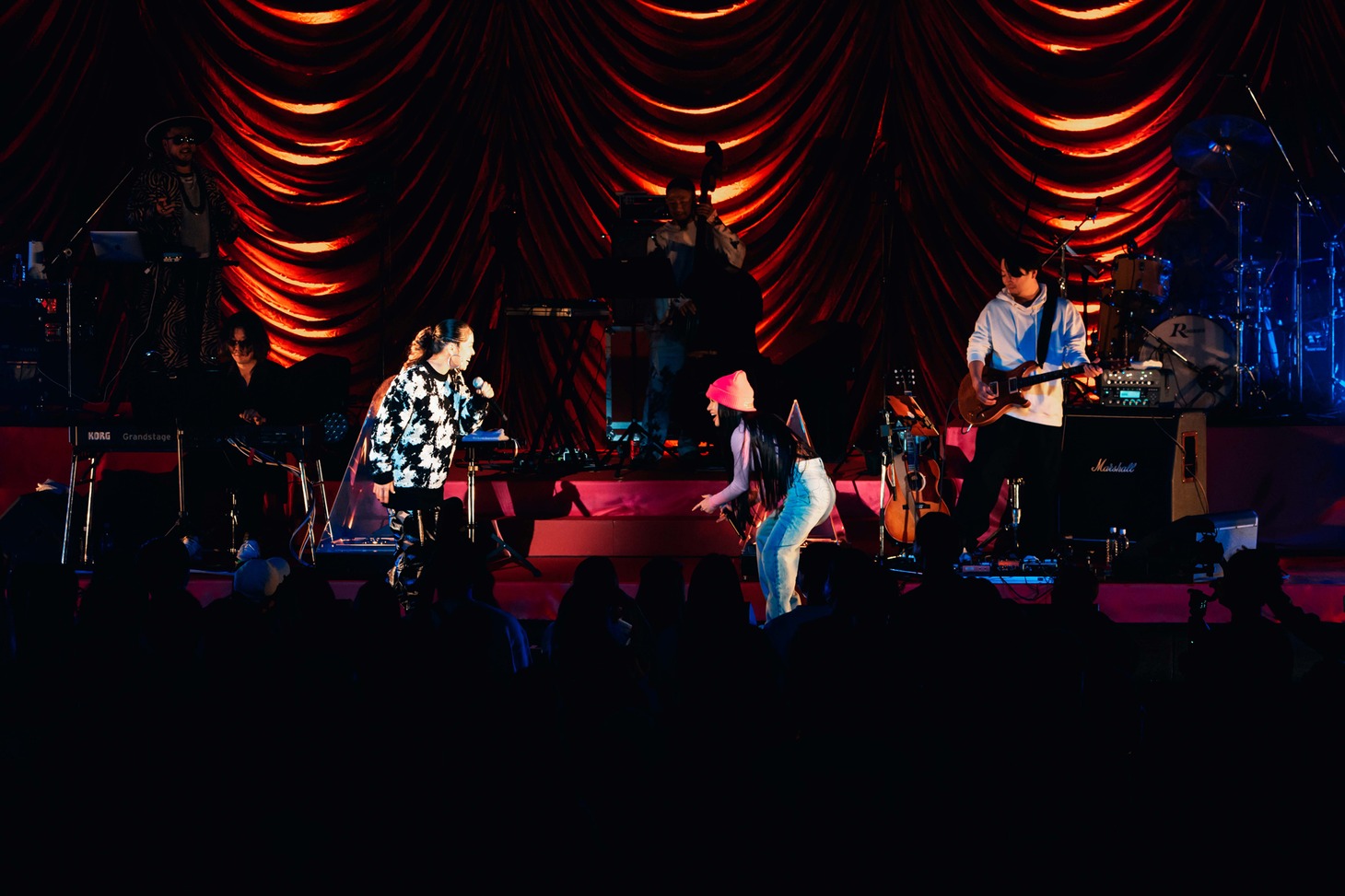 「L'ULTIMO BACIO Anno 22 Awich Birthday Premium Live 2022」の様子。（撮影：YUKIKAZE）