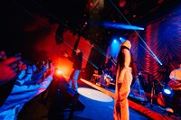 「L'ULTIMO BACIO Anno 22 Awich Birthday Premium Live 2022」の様子。（撮影：YUKIKAZE）