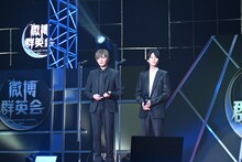 左から八木勇征（FANTASTICS from EXILE TRIBE）、萩原利久。