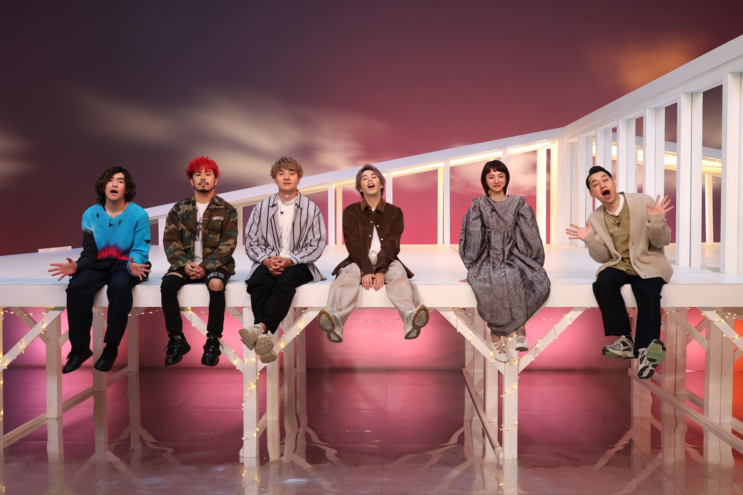 左からMY FIRST STORY、満島ひかり、設楽統。(c)フジテレビ