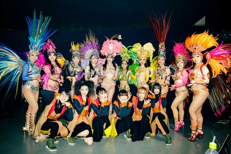 BiSH、学生サンバ連合ウニアン・ドス・アマドーリス。（Photo by sotobayashi kenta）