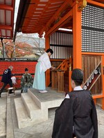 ねぎ（Novelbright）1日禰宜就任の様子。