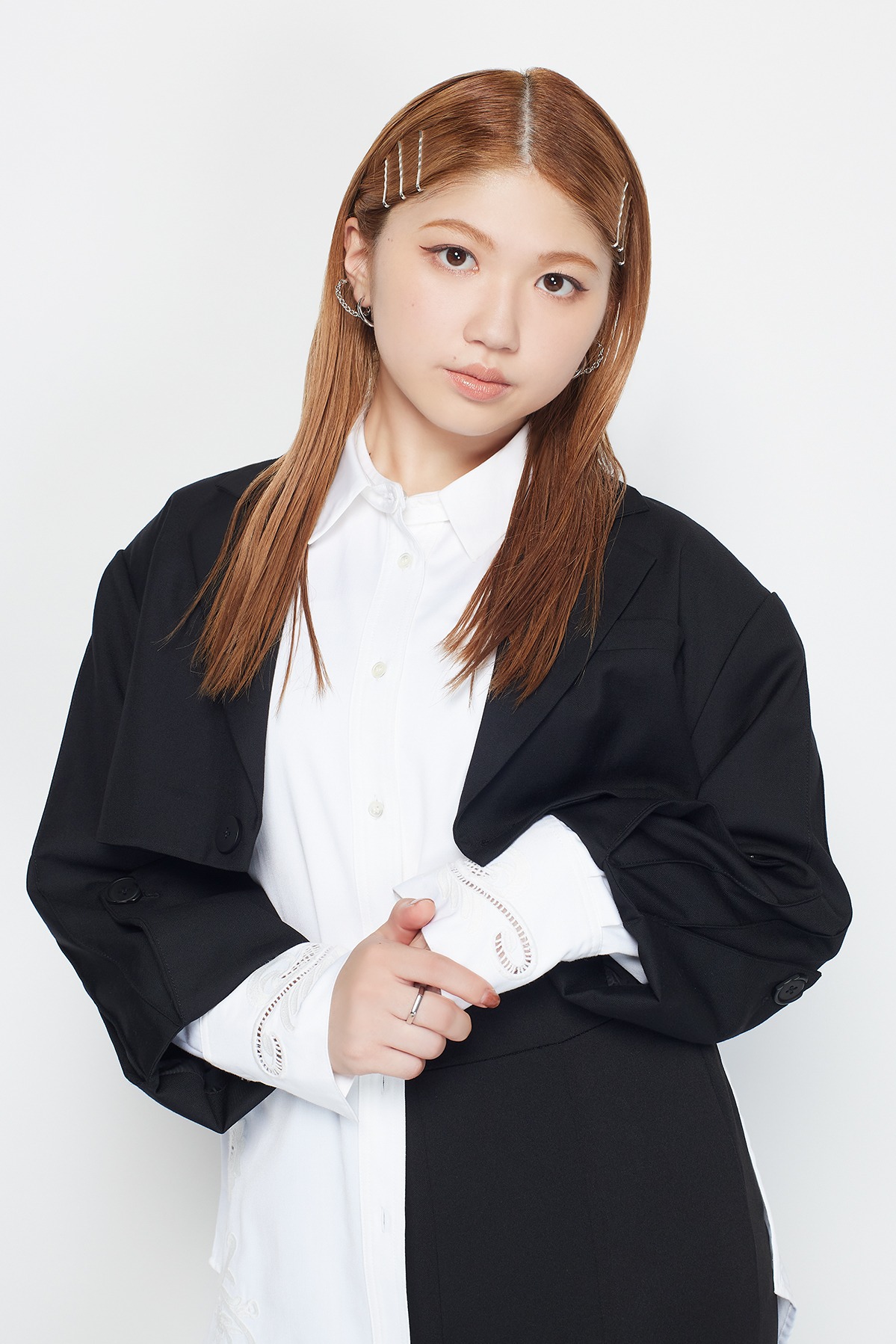 竹内朱莉（アンジュルム）
