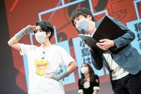 左から小島はな（AMEFURASSHI）、村上純（しずる）。