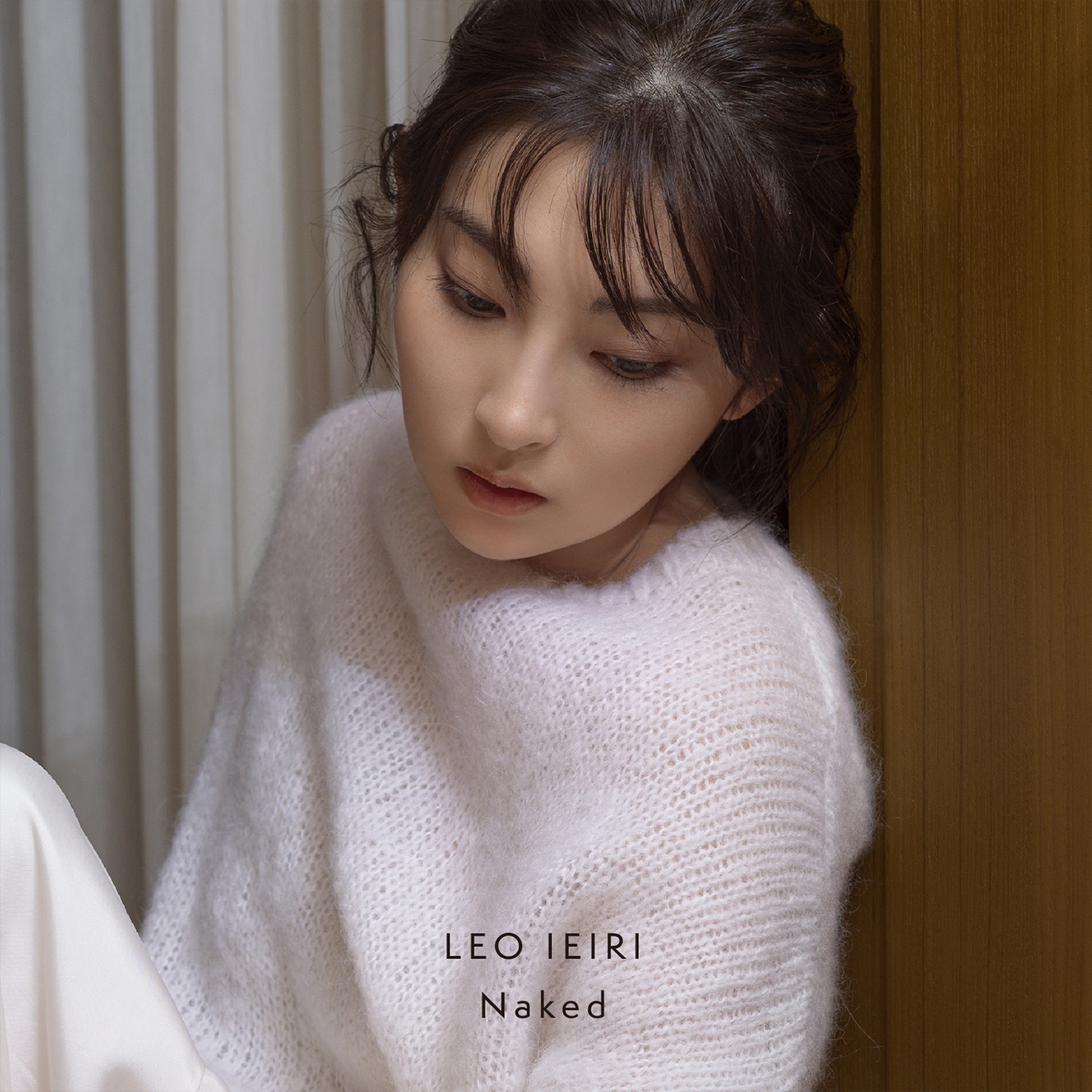 家入レオ「Naked」初回限定盤Bジャケット