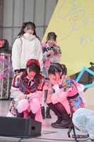 後列左から蛭田愛梨、尾林結花、前列左から中村朱里、的場華鈴。