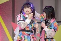 左から原田珠々華、石浜芽衣。