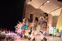 「虹のコンキスタドール ONE-MAN LIVE『愛の三角関数おしえてよ♡ in 日比谷野外音楽堂』」の様子。