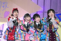 「虹のコンキスタドール ONE-MAN LIVE『愛の三角関数おしえてよ♡ in 日比谷野外音楽堂』」の様子。