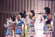 「虹のコンキスタドール ONE-MAN LIVE『愛の三角関数おしえてよ♡ in 日比谷野外音楽堂』」の様子。
