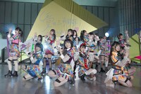 「虹のコンキスタドール ONE-MAN LIVE『愛の三角関数おしえてよ♡ in 日比谷野外音楽堂』」の様子。