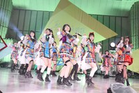 「虹のコンキスタドール ONE-MAN LIVE『愛の三角関数おしえてよ♡ in 日比谷野外音楽堂』」の様子。