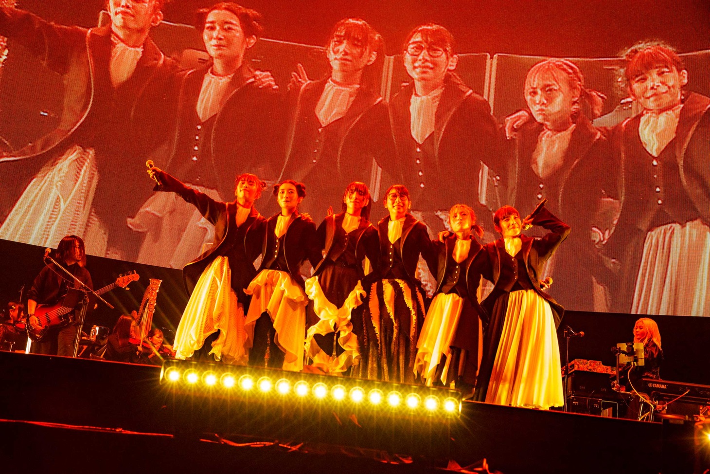 BiSH（Photo by sotobayashi kenta）