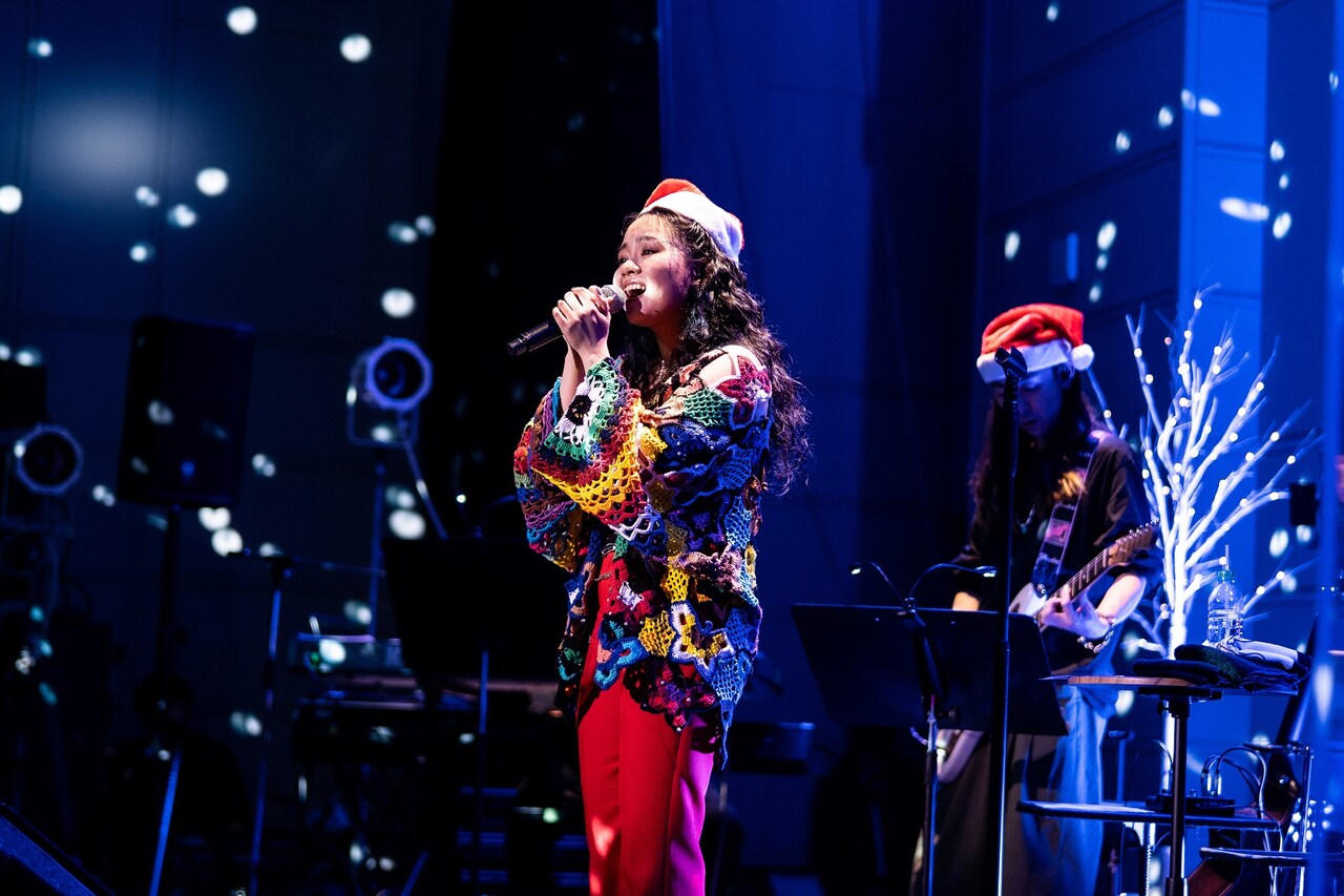 遥海「HARUMI LIVE 2022 『LOVED』 -Christmas Special-」の様子。