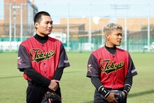 左から八木将康（劇団EXILE）、ELLY（三代目 J SOUL BROTHERS from EXILE TRIBE）。 (c)カンテレ