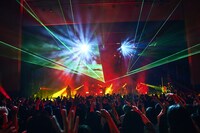 「the GazettE LIVE TOUR2022 -MASS- / PHASE 02-"The Unknown"」LINE CUBE SHIBUYA（渋谷公会堂）公演の様子。