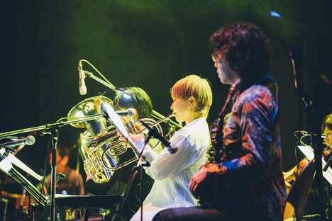 三浦千明（Tp / 中央）（撮影：後藤武浩）