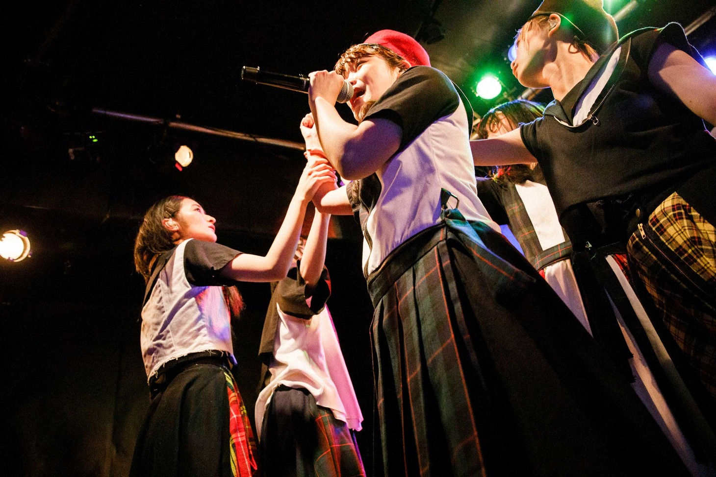 BiSH（Photo by sotobayashi kenta）