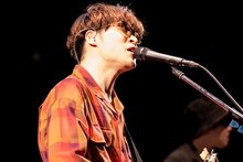 明神ナオ（Vo,  G / PARIS on the City!）（撮影：セオサユミ）