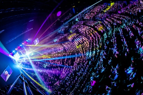 赤西仁「JIN AKANISHI Christmas Live 2022」の様子。（撮影：田中聖太郎）