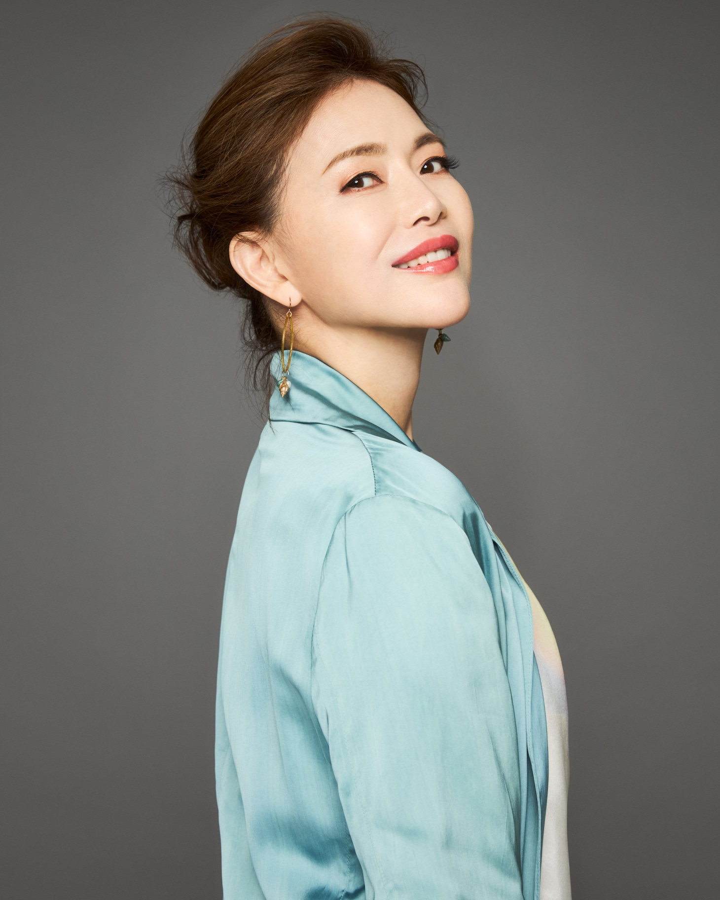 青田典子