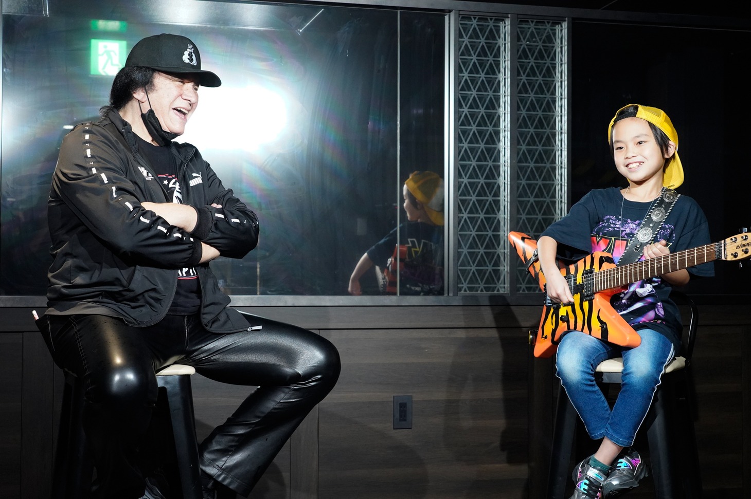 「YOSHIKI緊急出演！年間ミュージックアワード2022直前SP」より。(c)NTV