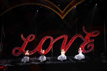 ももいろクローバーZ「ももいろクリスマス2022 LOVE」の様子。