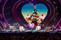 ももいろクローバーZ「ももいろクリスマス2022 LOVE」の様子。