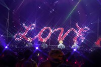 ももいろクローバーZ「ももいろクリスマス2022 LOVE」の様子。