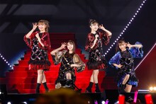 ももいろクローバーZ「ももいろクリスマス2022 LOVE」の様子。