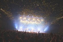 「Mrs. GREEN APPLE ゼンジン未到とリライアンス～復誦編～」 最終公演の様子。（撮影：鳥居洋介）