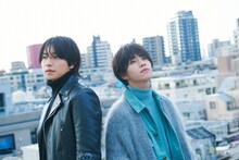 左から阿部顕嵐、醍醐虎汰朗。