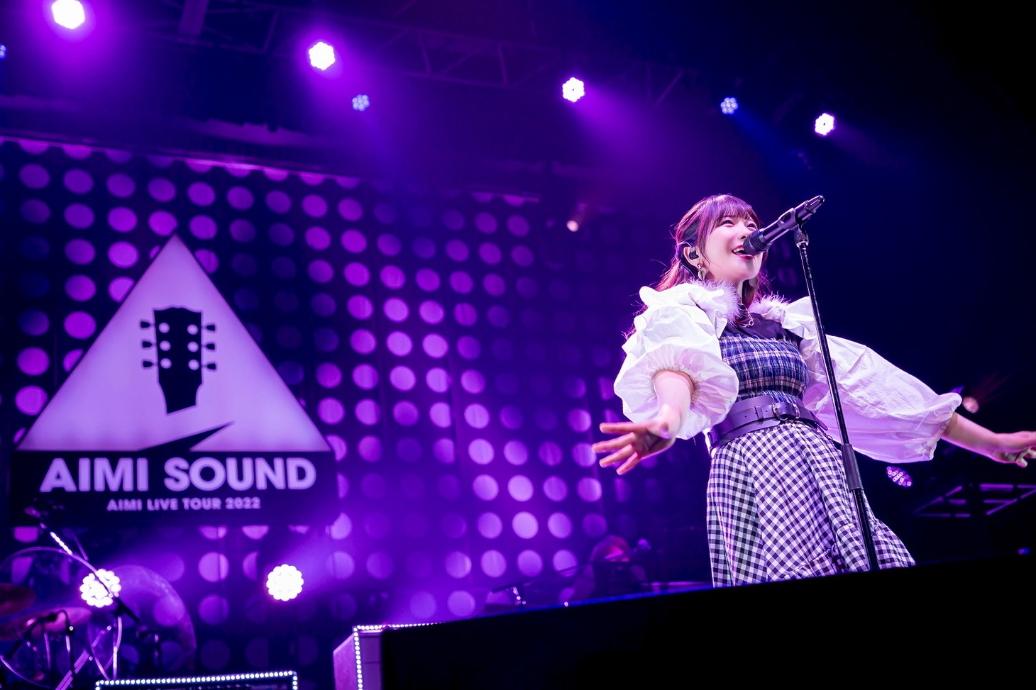 「愛美 LIVE TOUR 2022 "AIMI SOUND"」の様子。（Photo by Takashi Konuma）