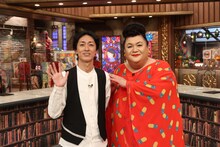 MCの矢部浩之（ナインティナイン）、マツコ・デラックス。(c)フジテレビ