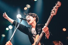 佐々木直人（B, Vo）（撮影：ながいたかゆき）